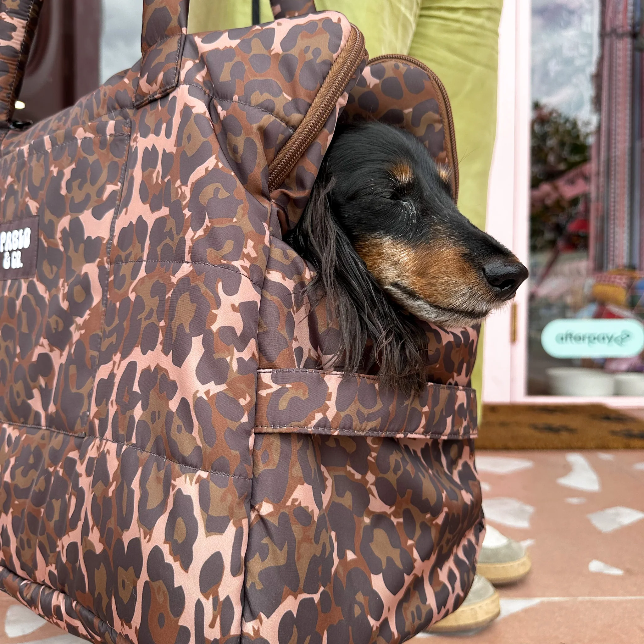 Leopard: Travel Bag - Image 11