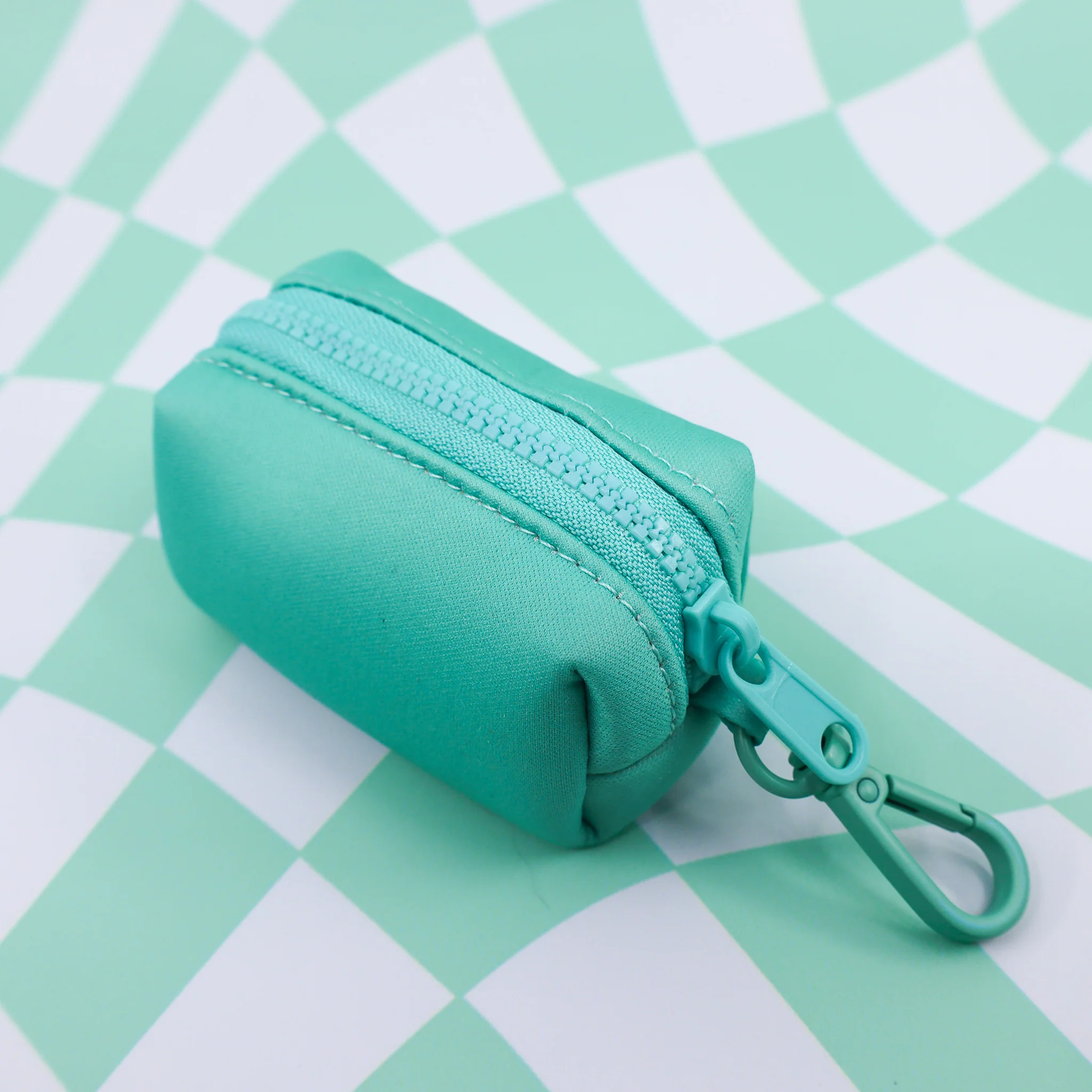 Peppermint: Poop Bag Holder - Image 2